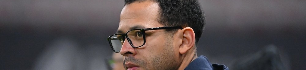 Liam Rosenior under pres i Chelsea: Se odds på fyring